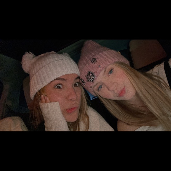 Meet your Posher, Lisa - Picture 1 of 1